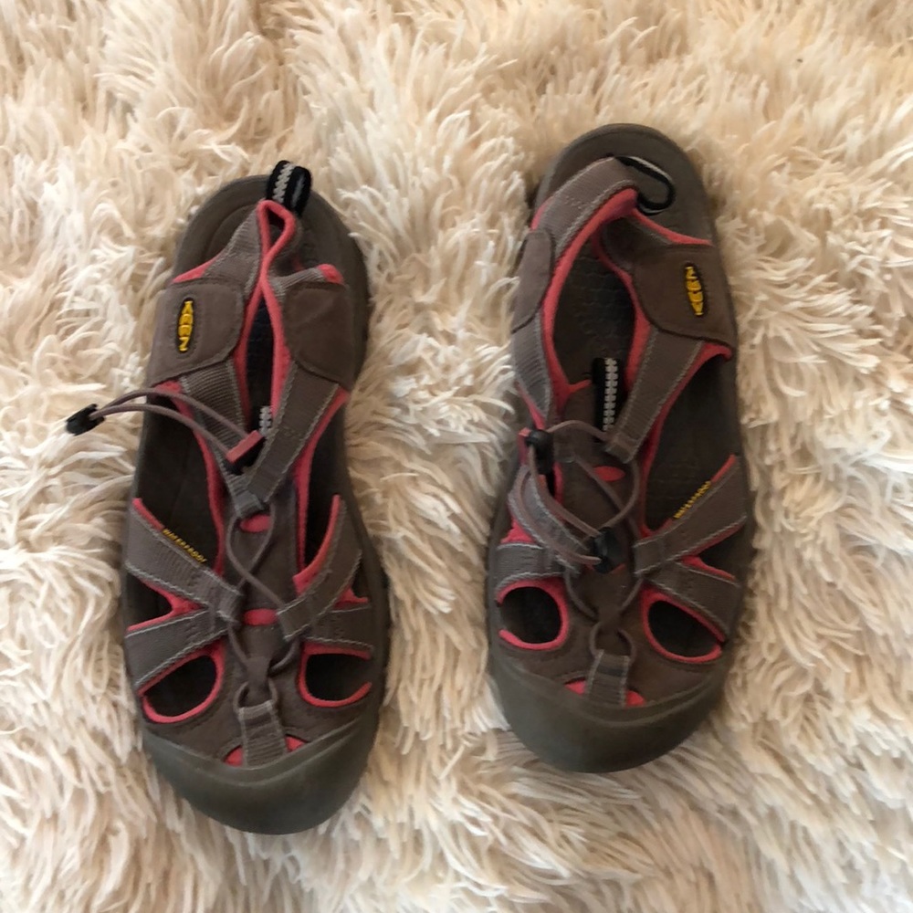Keen shoes